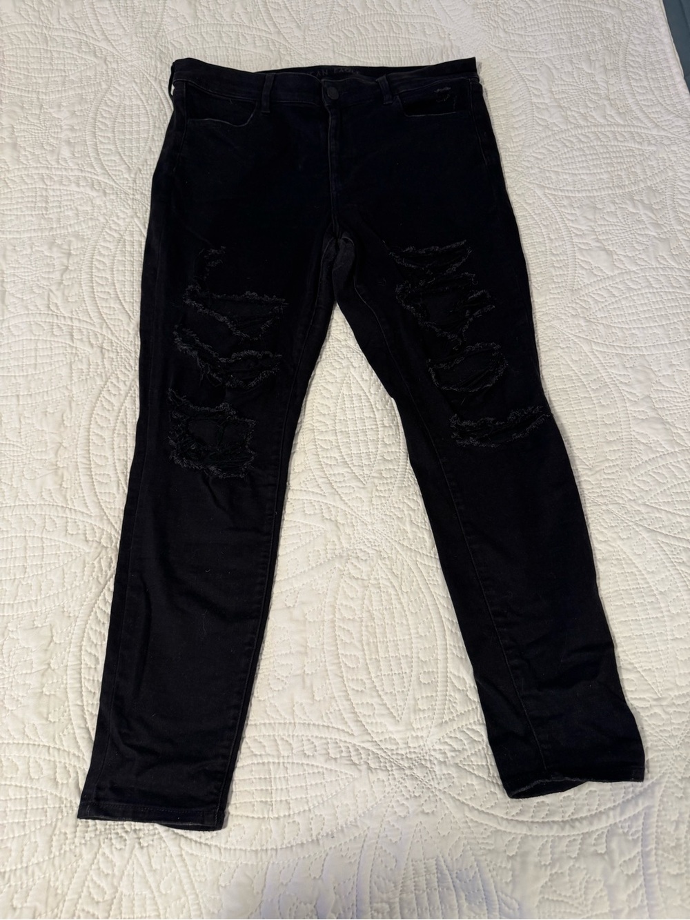 American Eagle Black Distressed Skinny Jeans